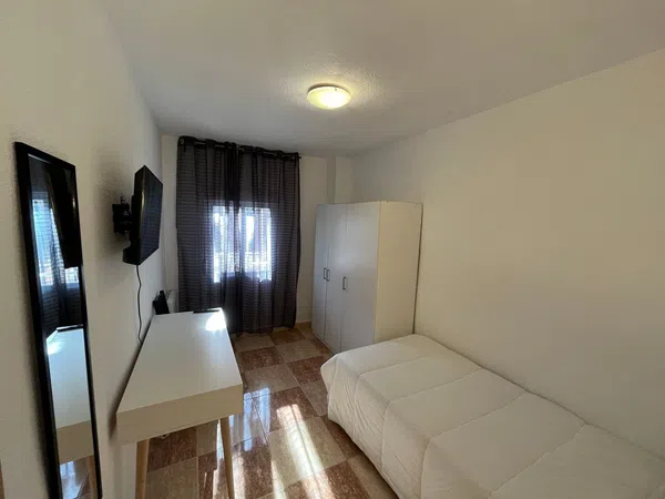 Piso en Calle Menéndez de Avilés, 3, Reyes Católicos, Reyes Católicos - Foto 12