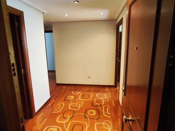 Piso en Lakua - Foto 1