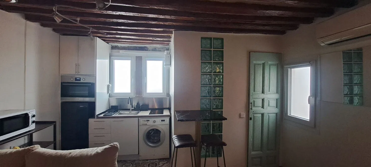 Estudio en calle de Moratín, 23 - Foto 1
