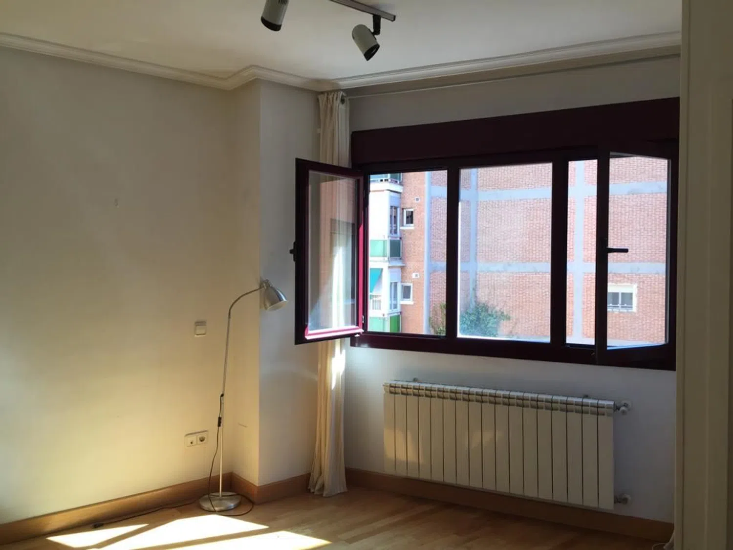 Piso en calle de Ercilla, 41 - Foto 2