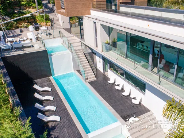 Casa independiente en avenida del cami de can Girona, 65