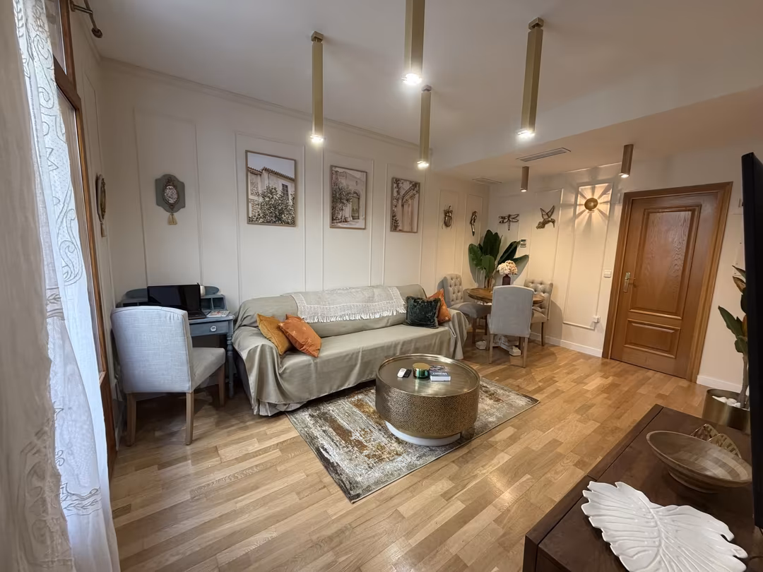 Apartamento en  Carrer del Músic Peydró 18 - Foto 2