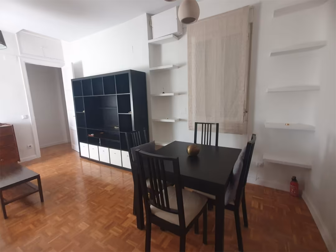 Piso en  Calle del Doce de Octubre 14 - Foto 4