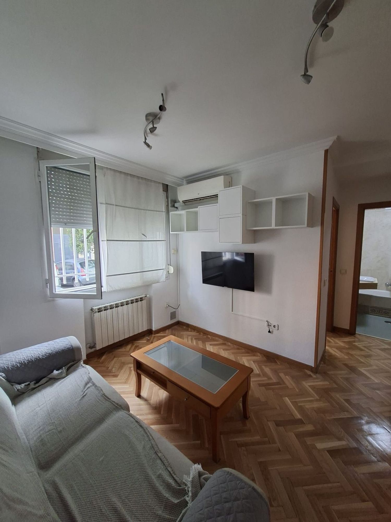 Piso en calle de Valderribas, 61 - Foto 1