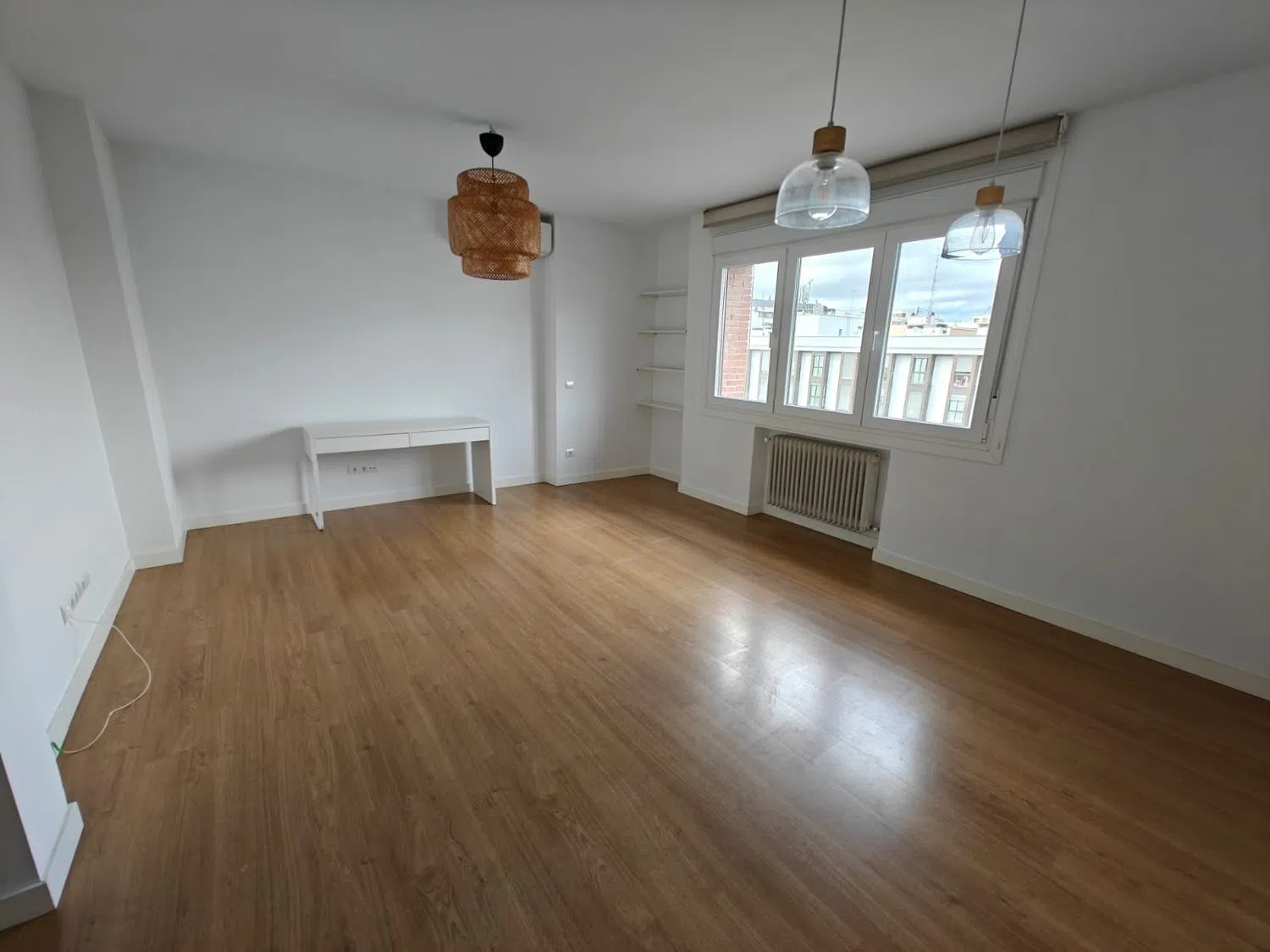 Piso en calle de la Infanta Mercedes, 61 - Foto 1