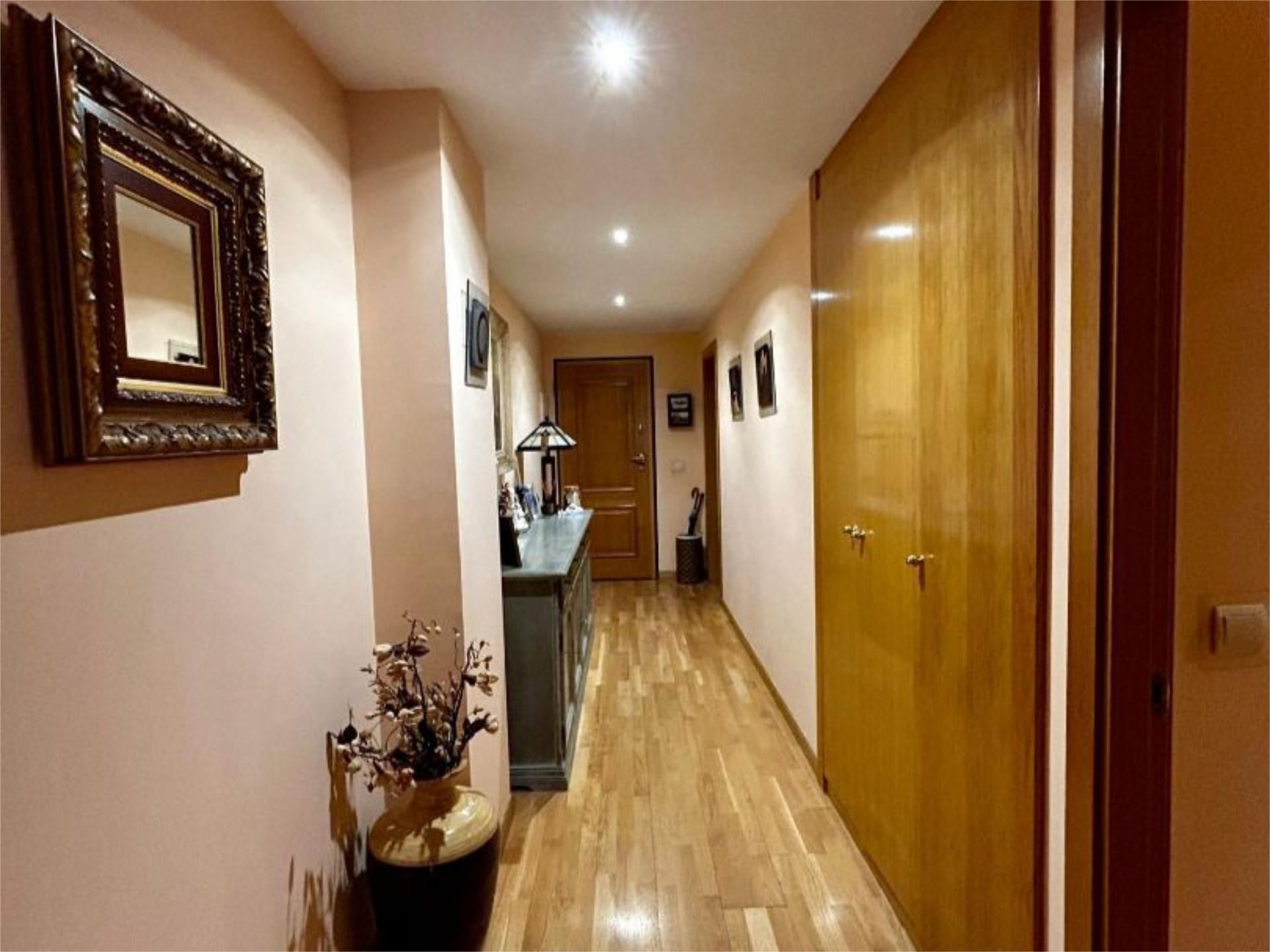 Piso en  Calle Castillo de Jarandilla 2 - Foto 8