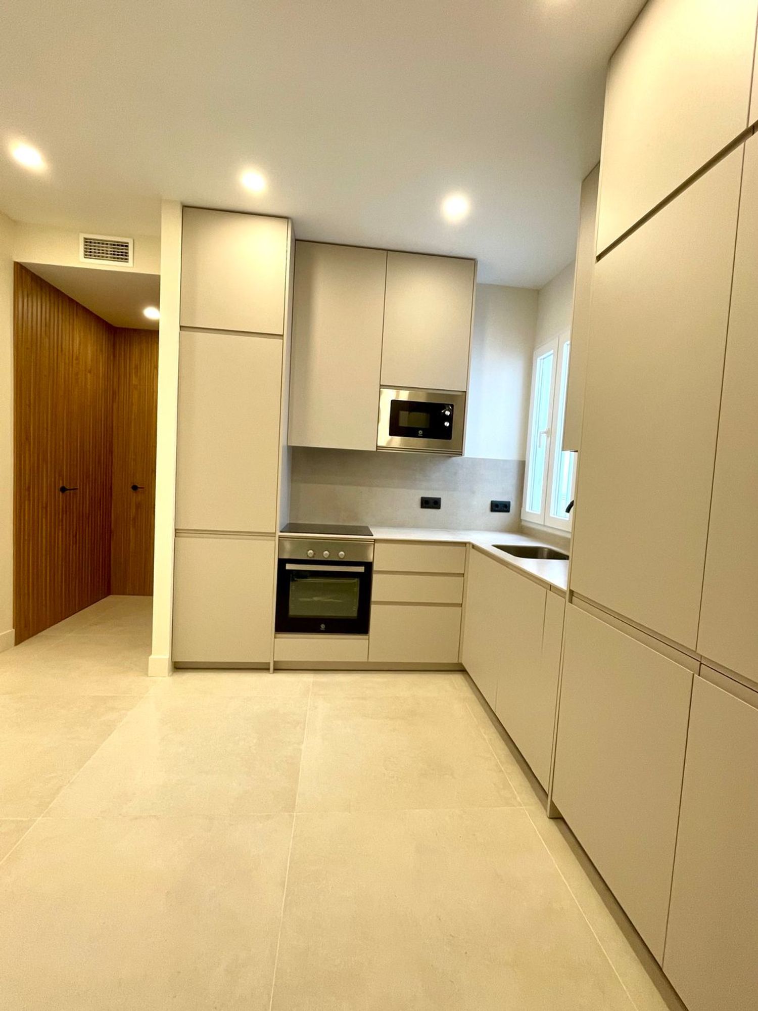 Piso en calle de las Virtudes, 20 - Foto 3