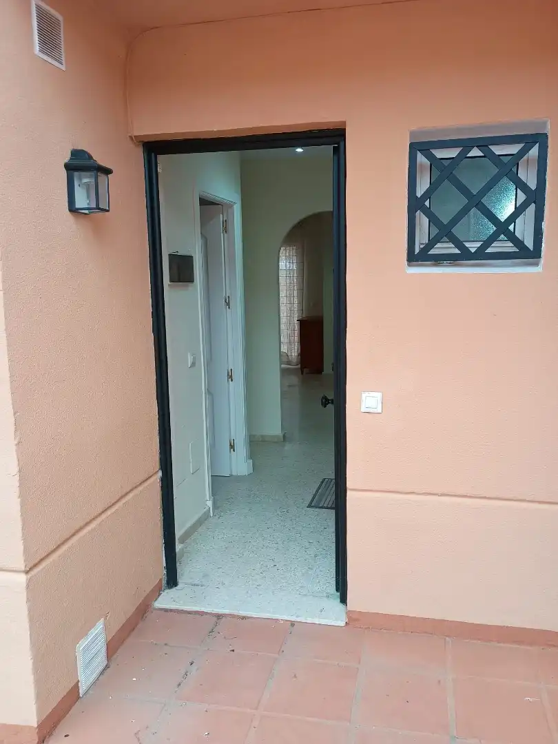 Casa adosada en  Calle Sextante 22 - Foto 2