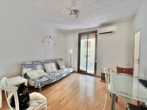 Piso en calle de Sicília, 340