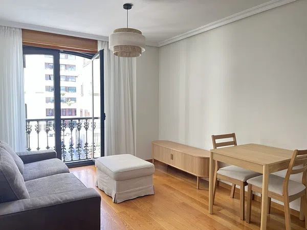 Piso en Plaza de Fernando Conde Montero Ríos, 4, Centro - Areal - Foto 2