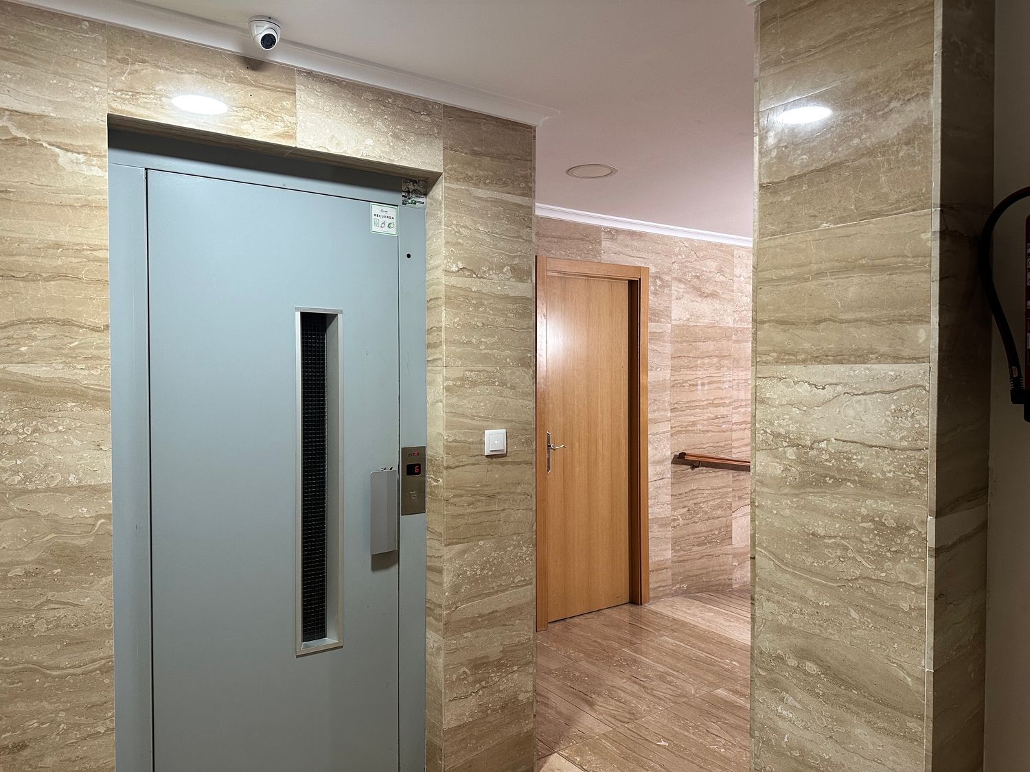 Piso en calle Navarro Cabanes, 43 - Foto 4