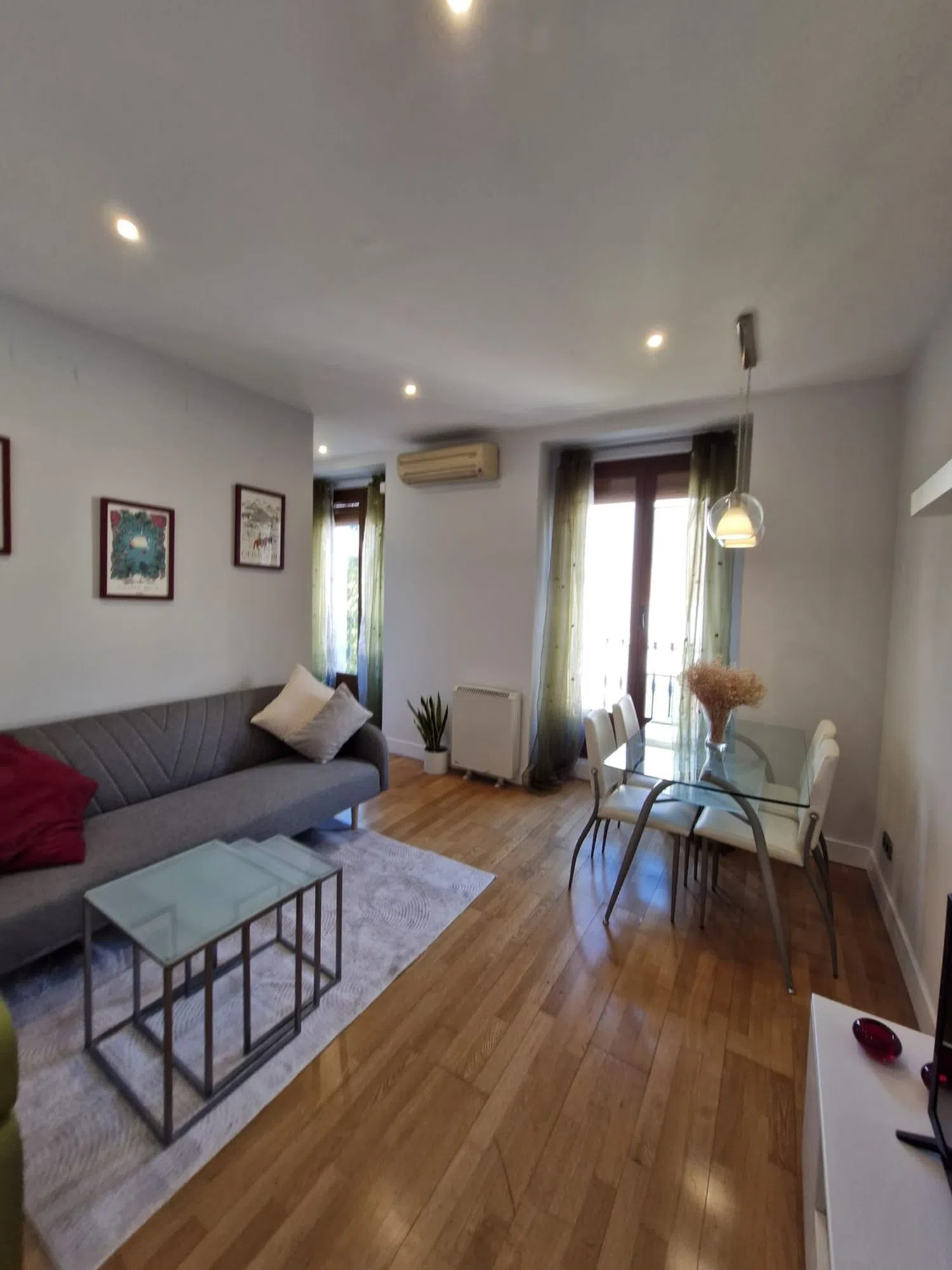 Piso en calle de Embajadores, 43 - Foto 2