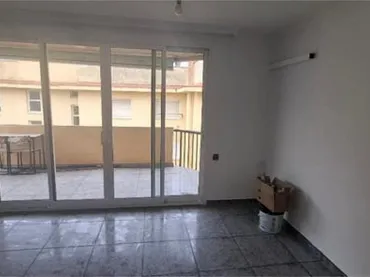 Piso en zona comercial - Foto 6