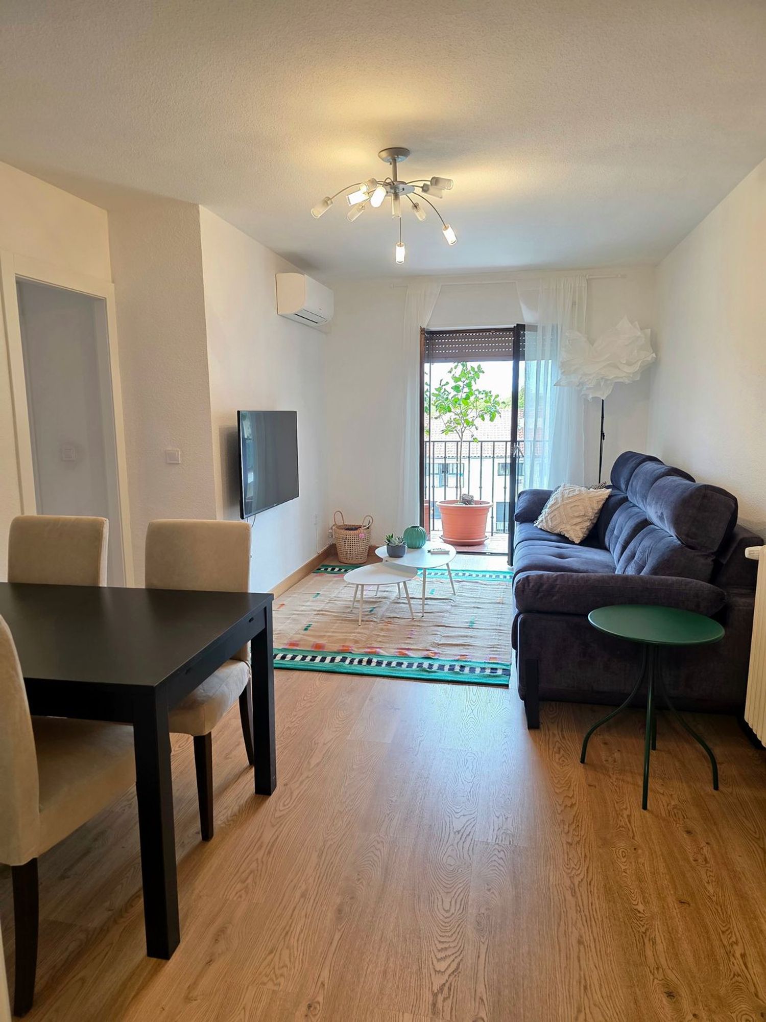 Piso en avenida de los Reyes de España, 26 - Foto 1