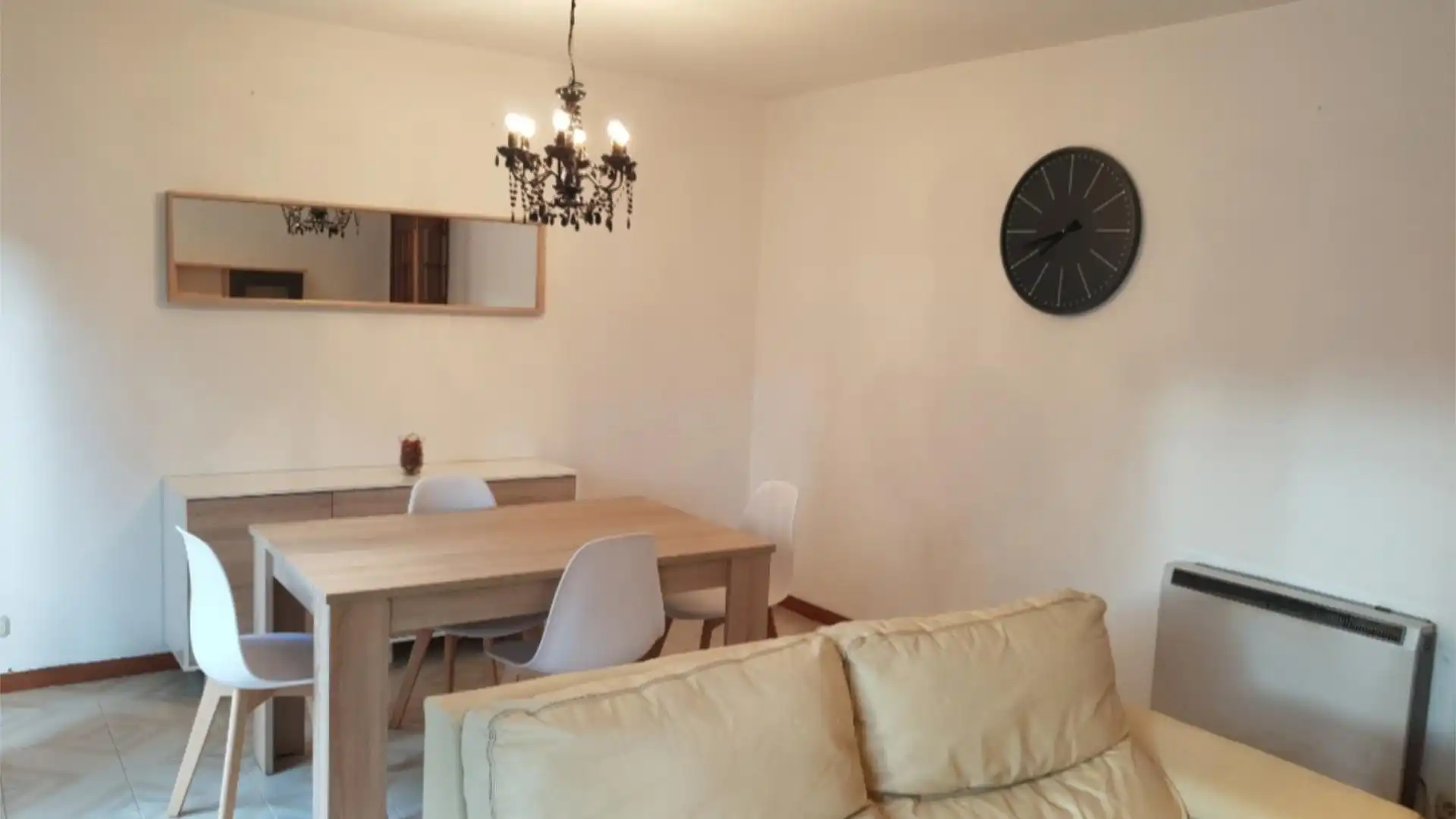 Piso en  Avenida Rosalía de Castro 78 - Foto 2