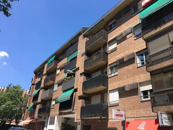 Alquiler de piso en Calle García Luna, 1