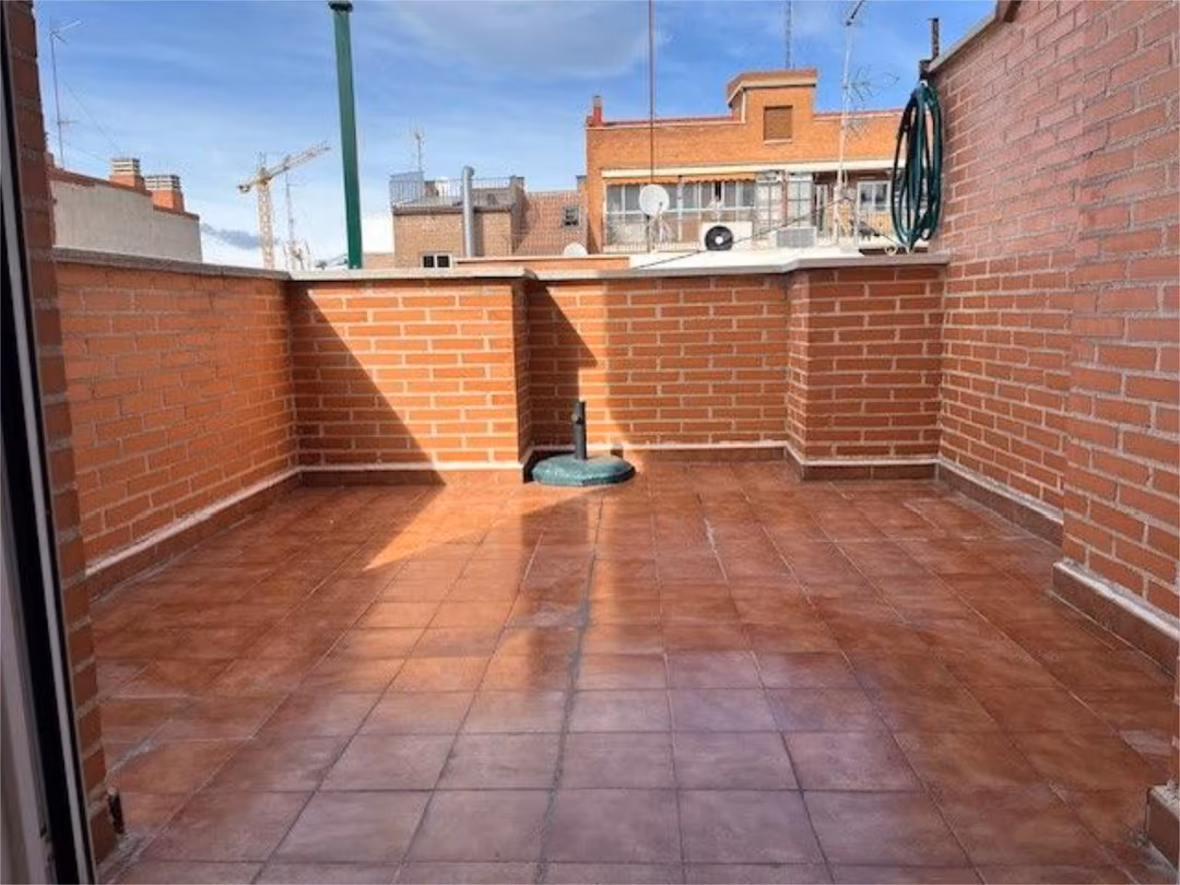 Ático en  Calle de María Luisa 6