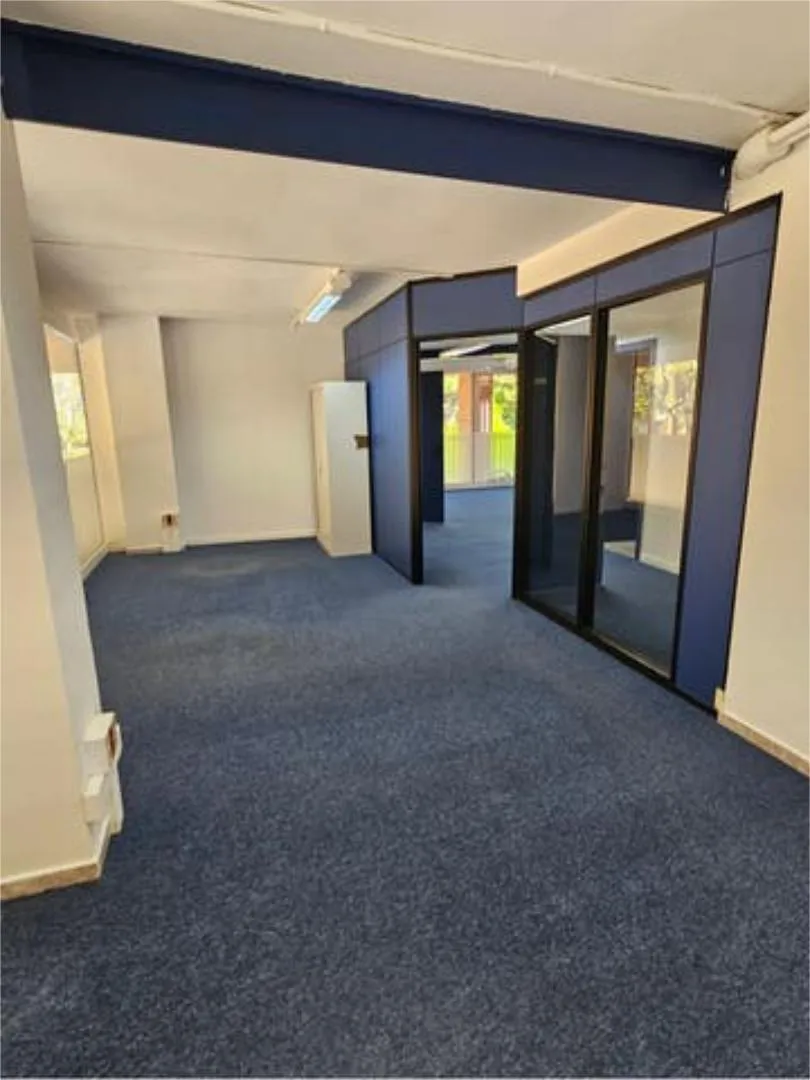 Local comercial en Residencial TV3 - Foto 3