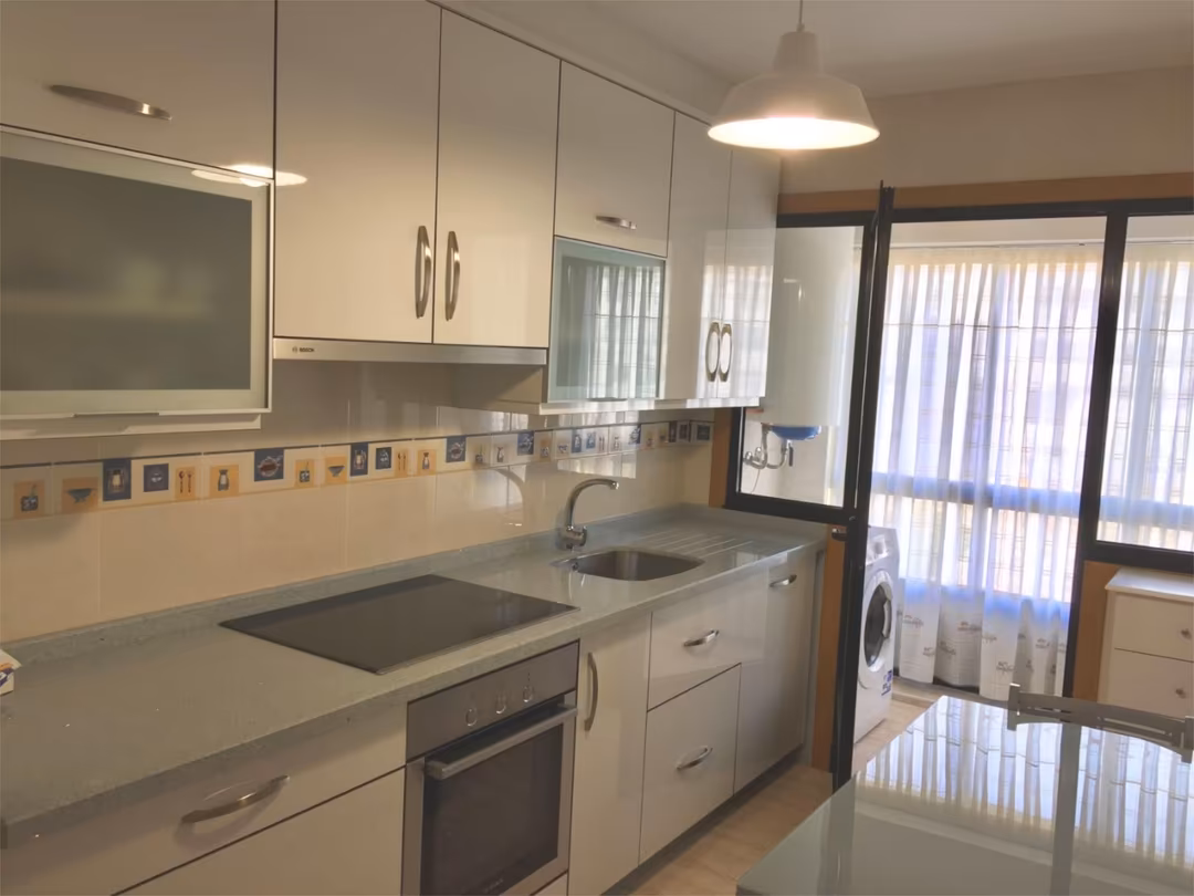 Piso en  Avenida Gonzalo Torrente Ballester 3 - Foto 5