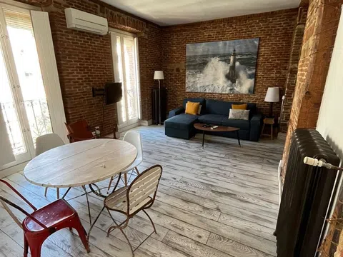 Piso en calle de Castelló, 9