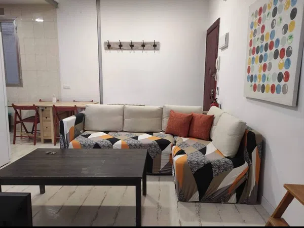 Piso en calle de Valencia, 18