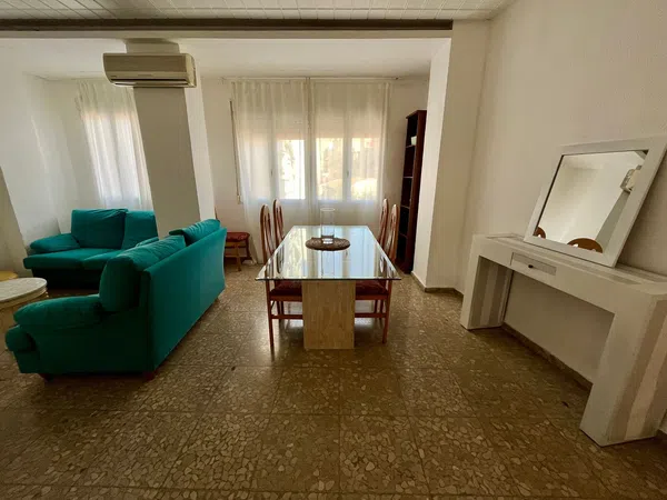 Piso en calle dels Sapadors, 5