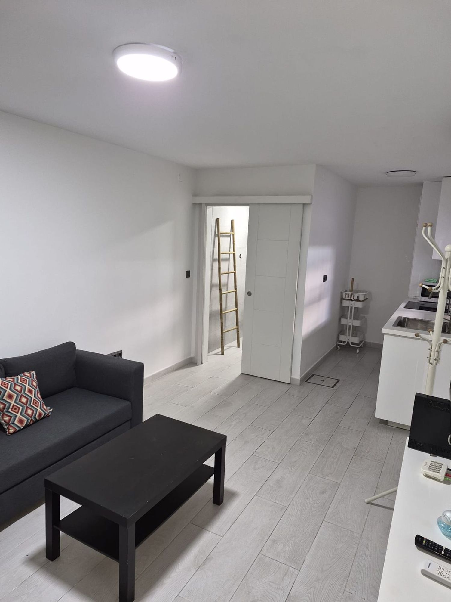 Piso en calle Bolivia, 230 - Foto 2