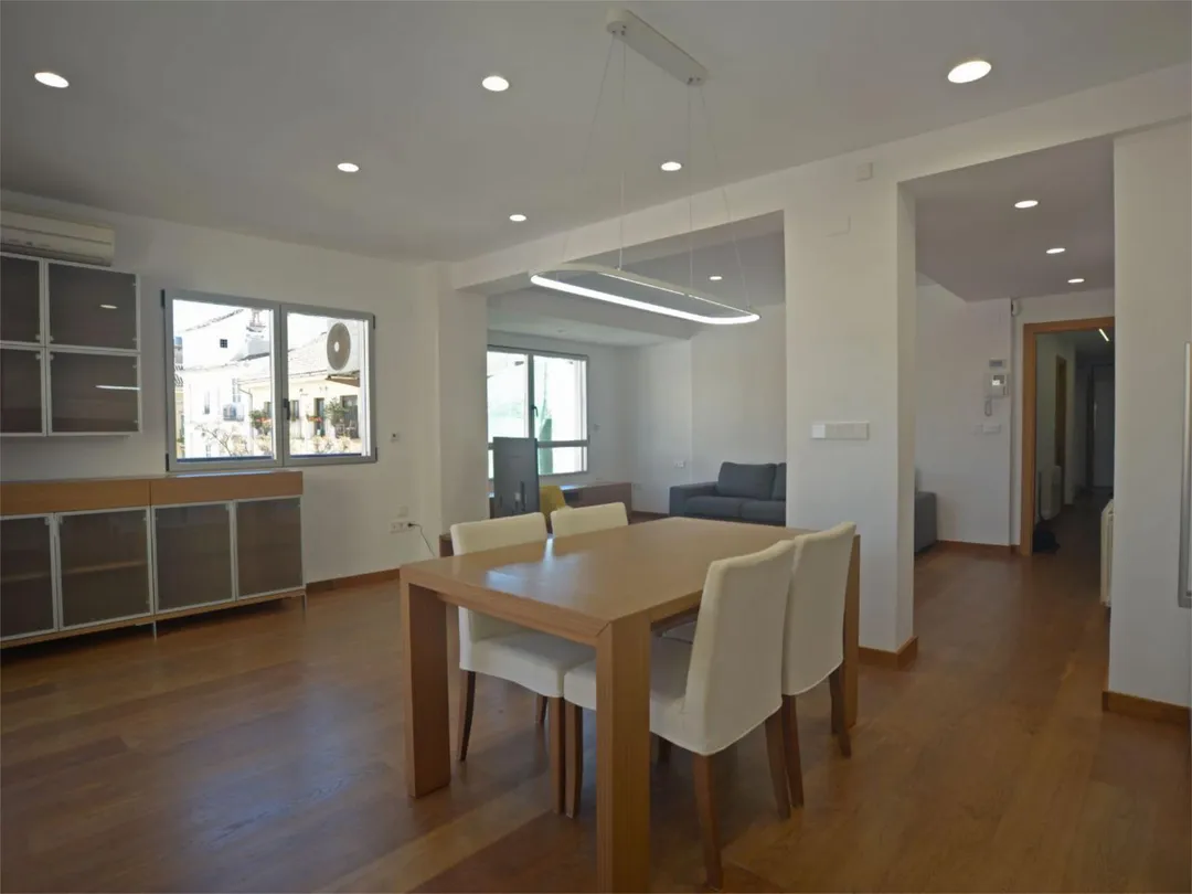 Piso en  Plaça del Músic López Chávarri 5 - Foto 4