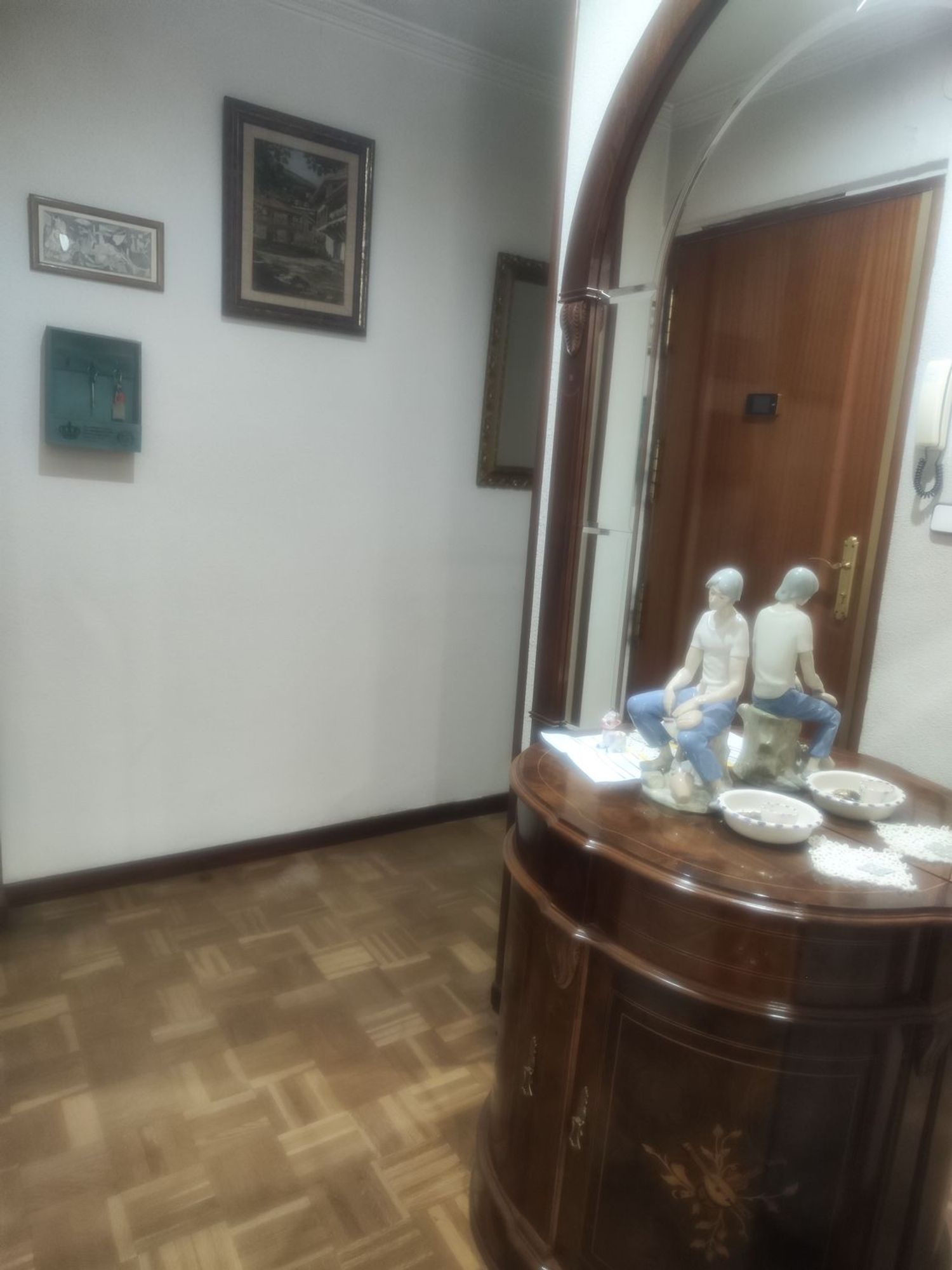 Piso en calle Hermanos de Pablo, 1 - Foto 1