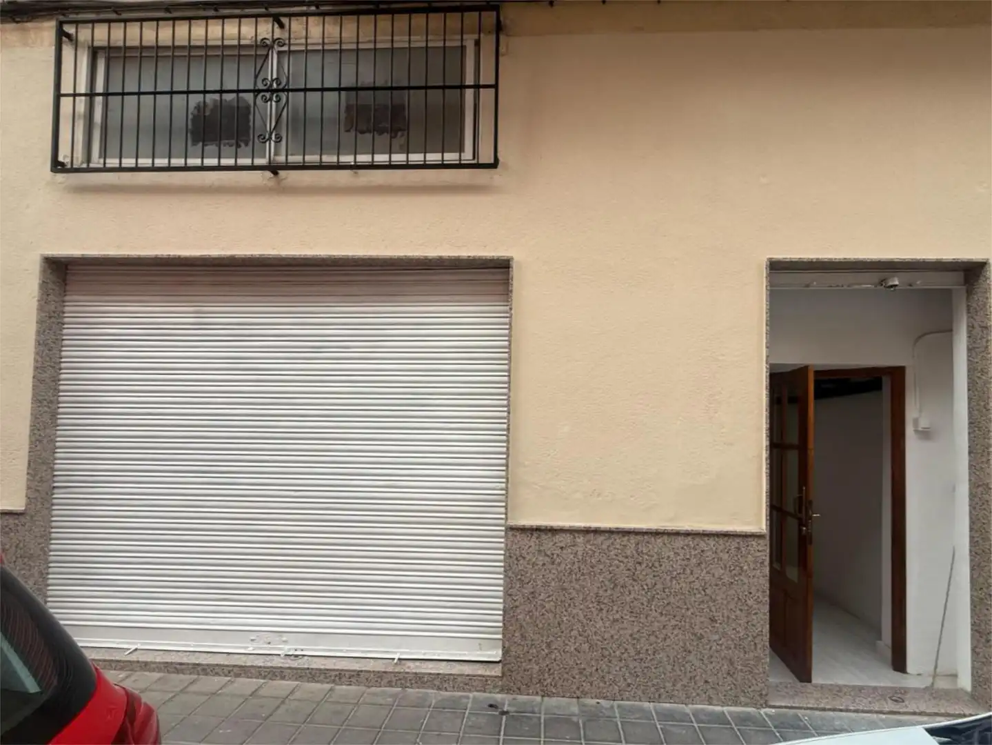 Local comercial en  Carrer Lafora 7 - Foto 2