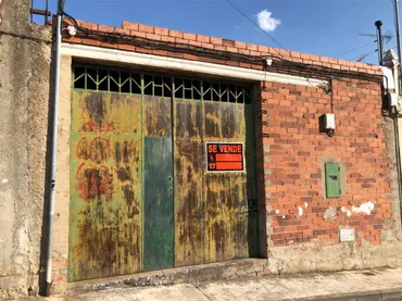 Planta baja en  Calle Hermanos Álvarez Soruve 26 - Foto 1