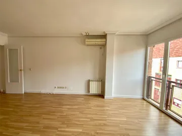 Piso en  Calle Rosalía de Castro 21 - Foto 5