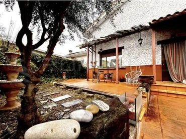 Chalet en  Calle Guadalcampo 61 - Foto 1