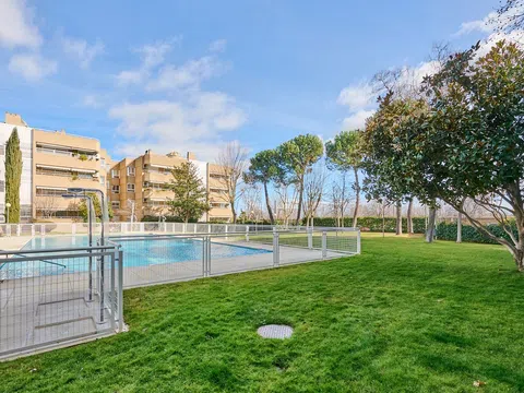 Piso en avenida de Europa, 14