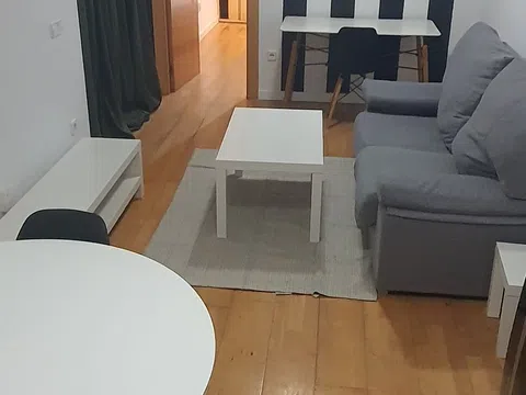 Piso en calle de la Democràcia, 97