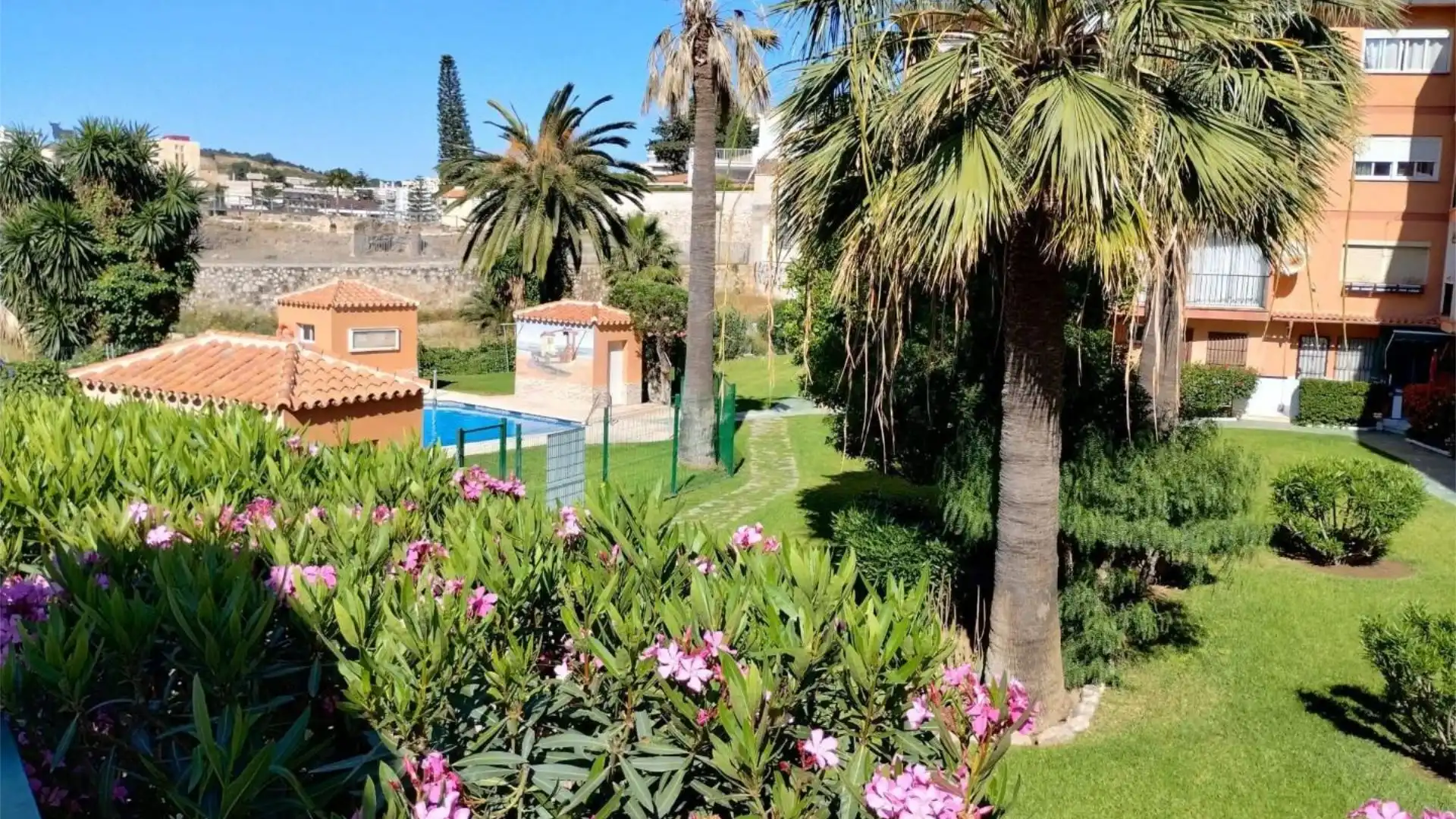 Piso en  Calle Amanecer 36 - Foto 1