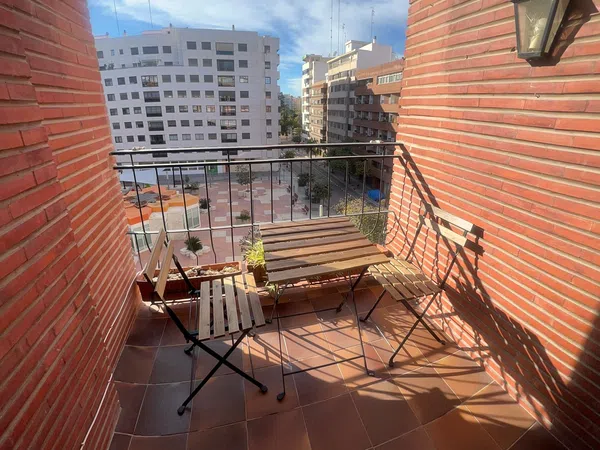 Piso en calle d'Armando Palacio Valdés, 10