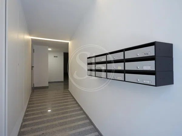 Piso en Calle de la Independència - Foto 17