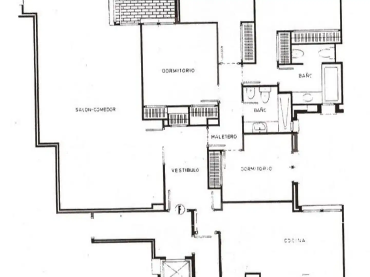 Piso en  Avenida de los Madroños 15 - Foto 5