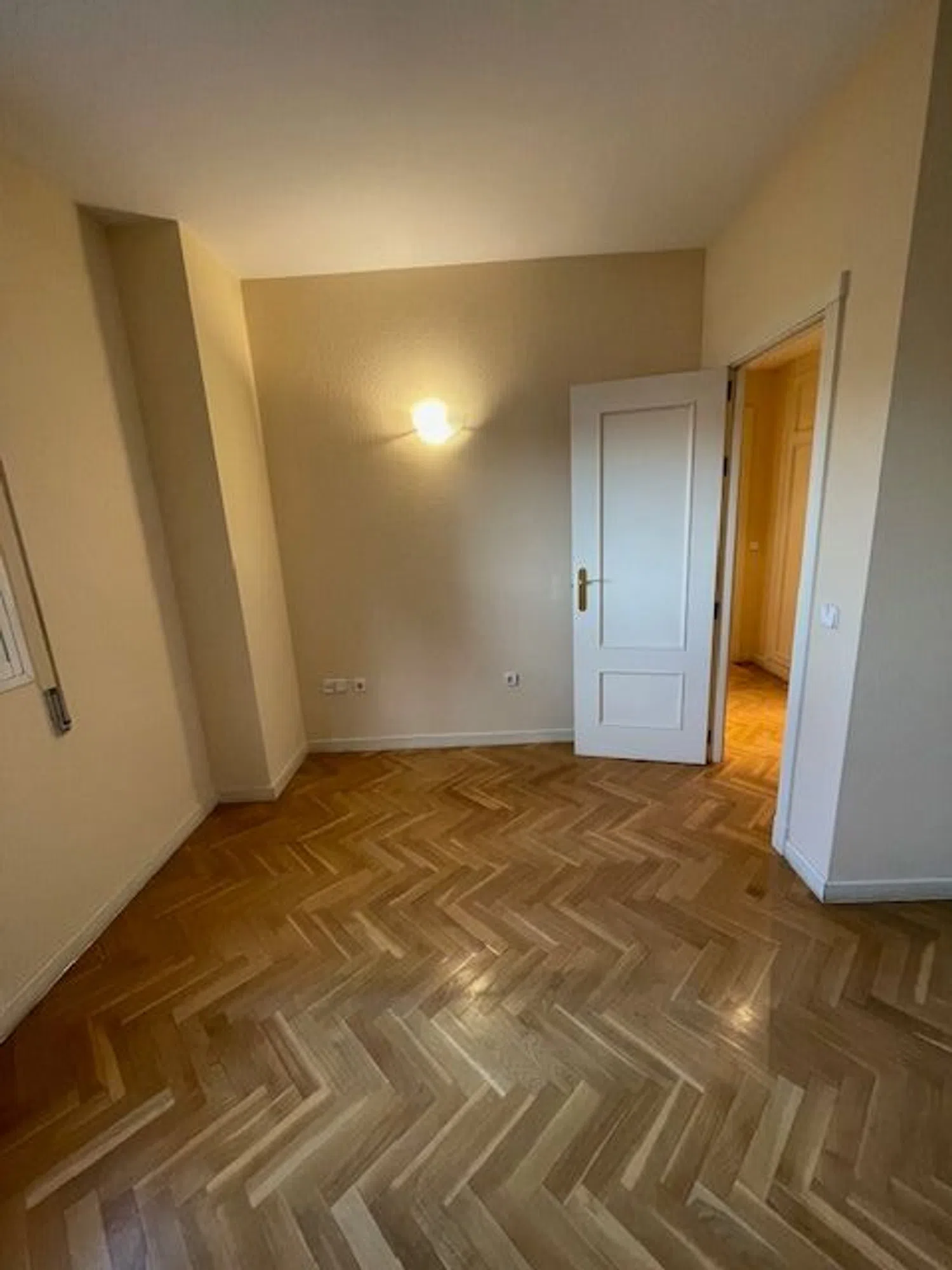 Piso en avenida del Talgo, 131 - Foto 4