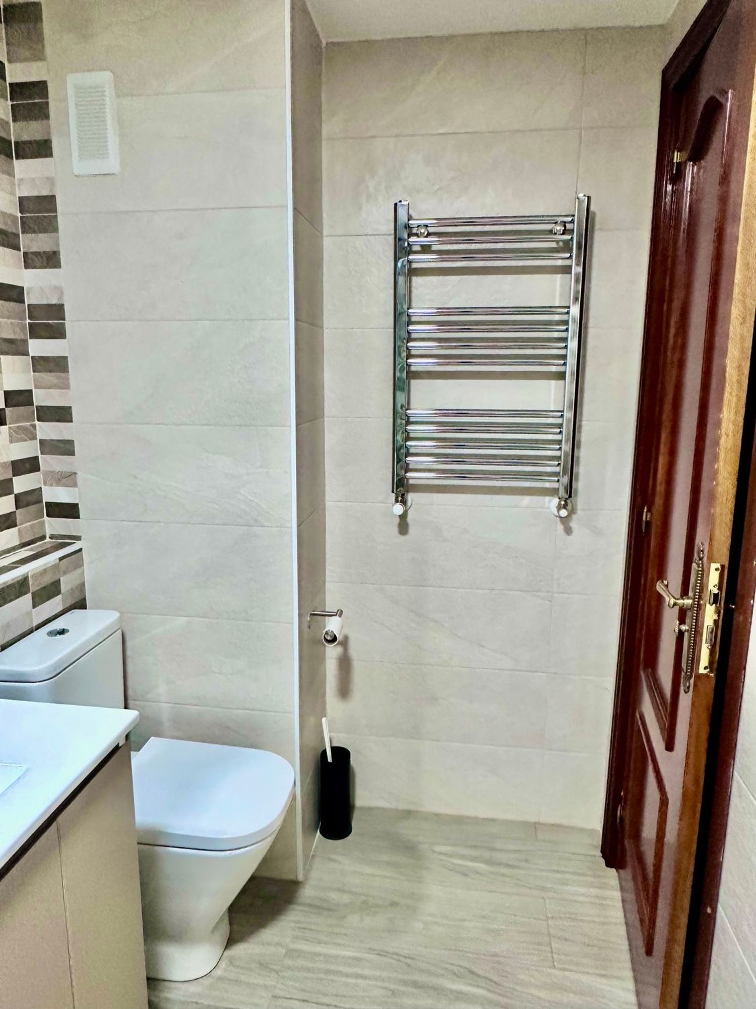 Piso en venta en Avenida Carlos V, 47 - Foto 2