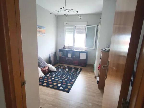 Piso en Paseo Reina Sofia, 16 - Foto 4