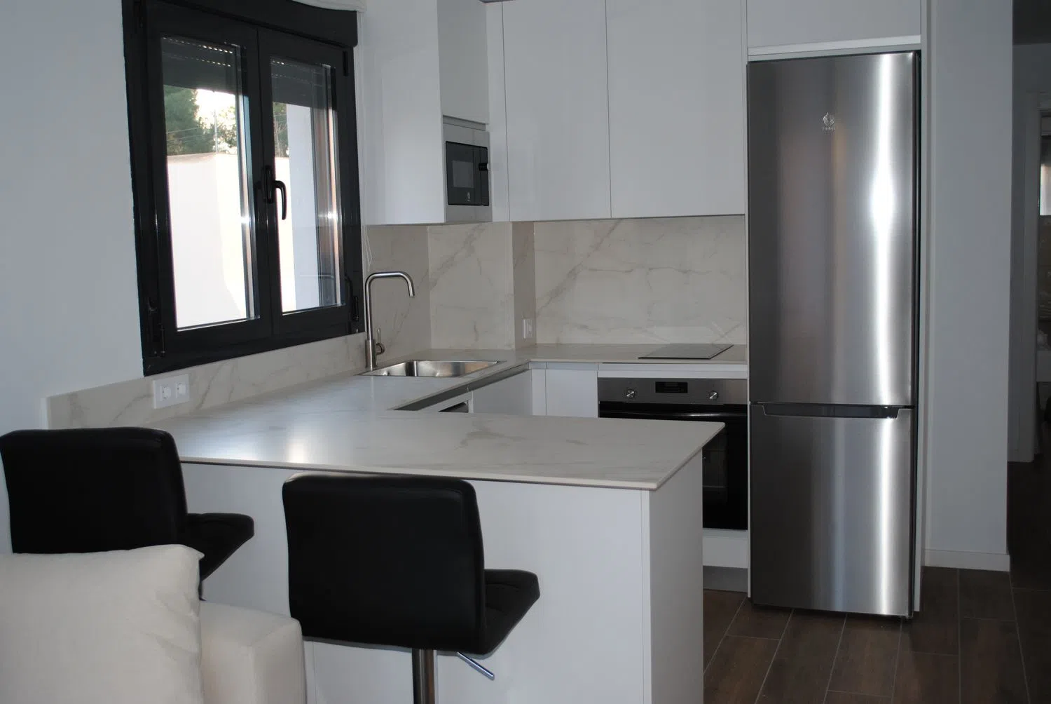 Piso en calle de los Pirineos, 49 b - Foto 3