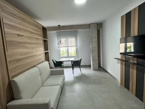 Estudio en pasaje de Peña, 1