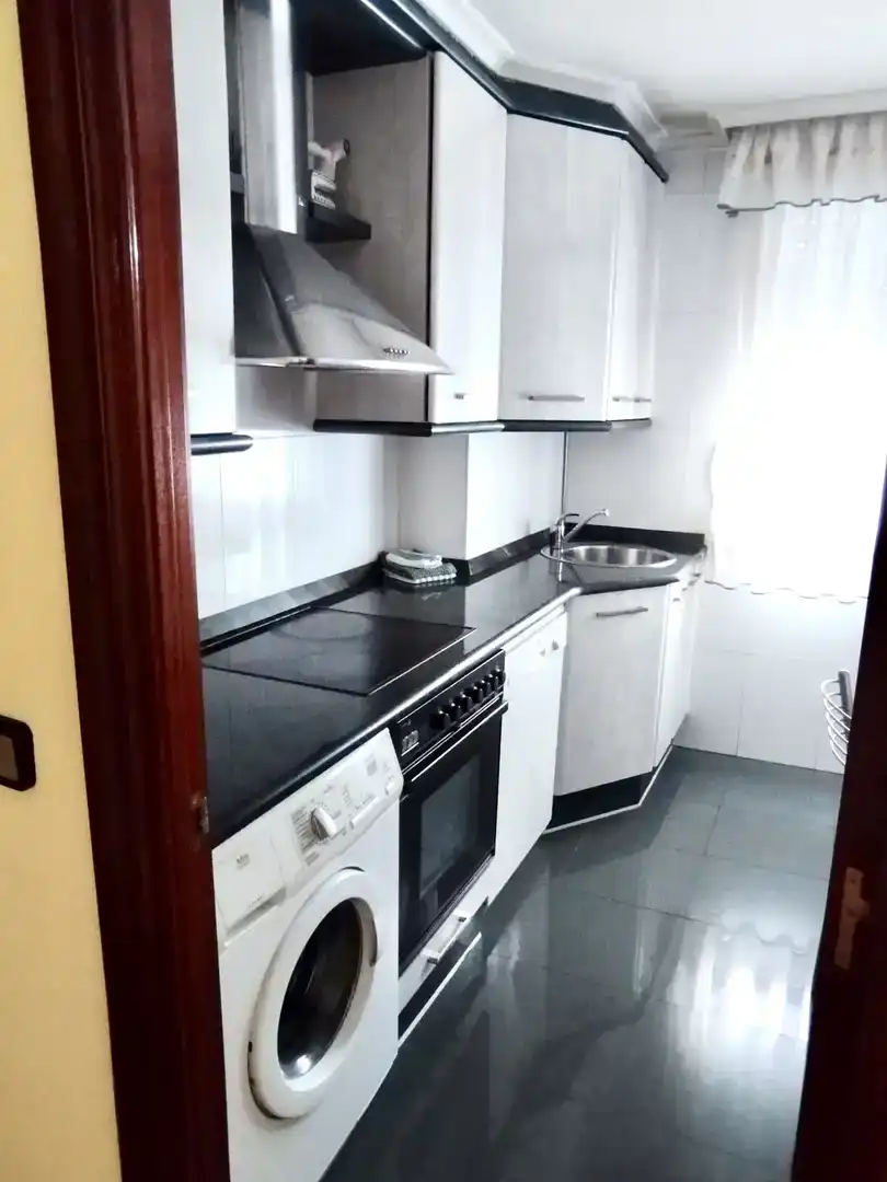 Piso en  Calle Marqués de la Hermida 22 - Foto 5