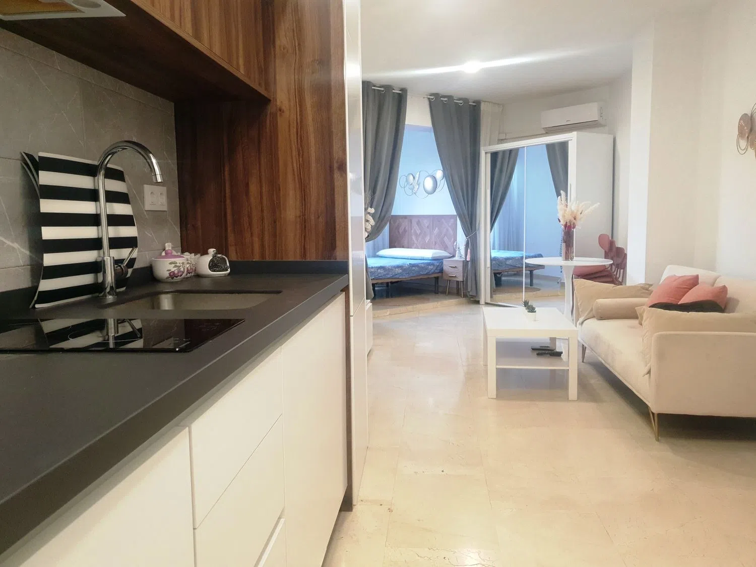 Estudio en avenida de la República Argentina, 43 - Foto 4