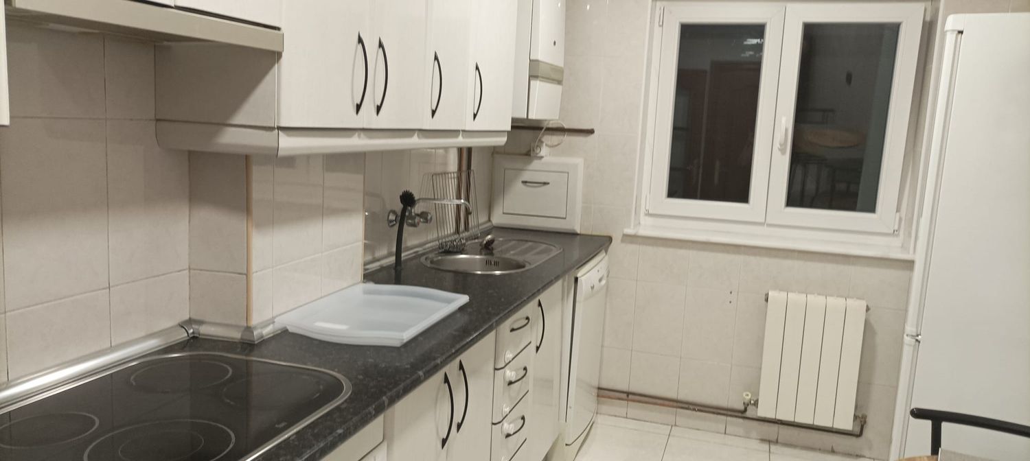 Alquiler de piso en Calle Escultores, 10 - Foto 1