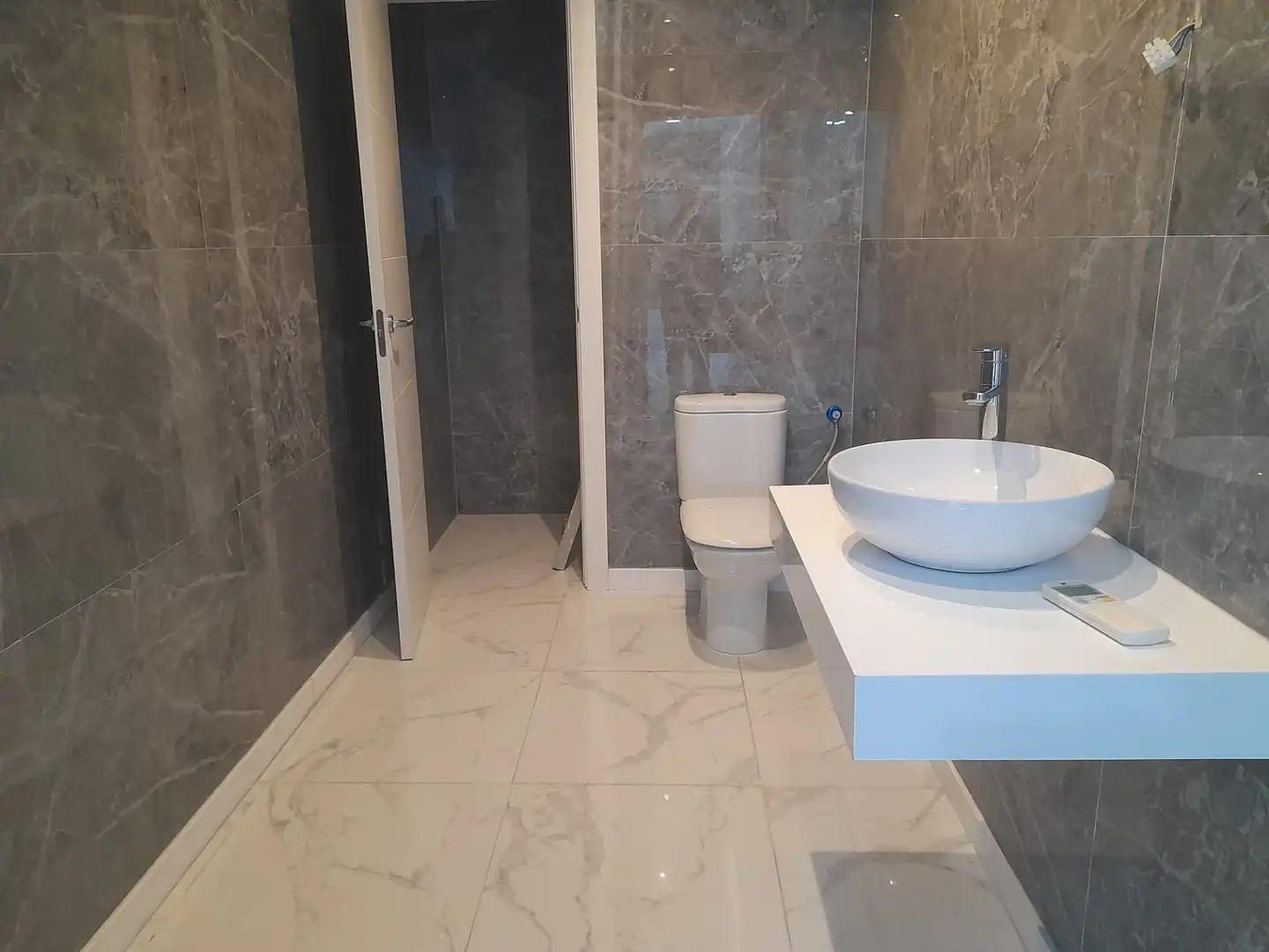 Local comercial en  CORNELLA - Foto 17