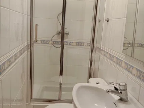 Piso en calle Camilo Alonso Vega, 2