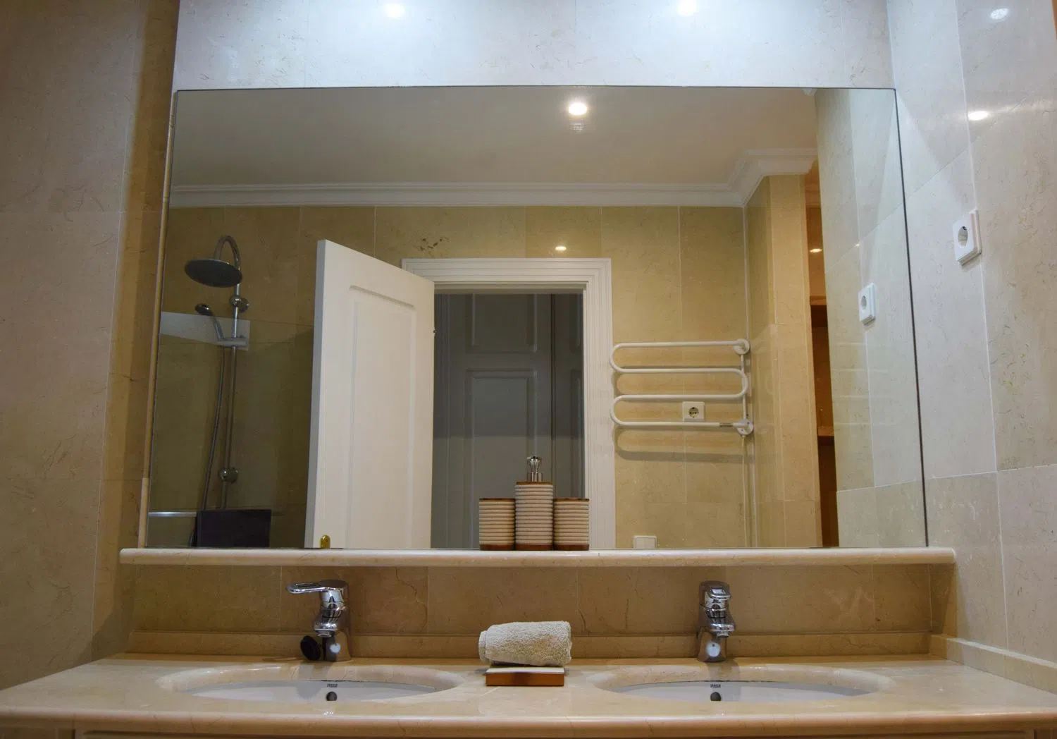 Piso en calle Edgar Neville s/n - Foto 7